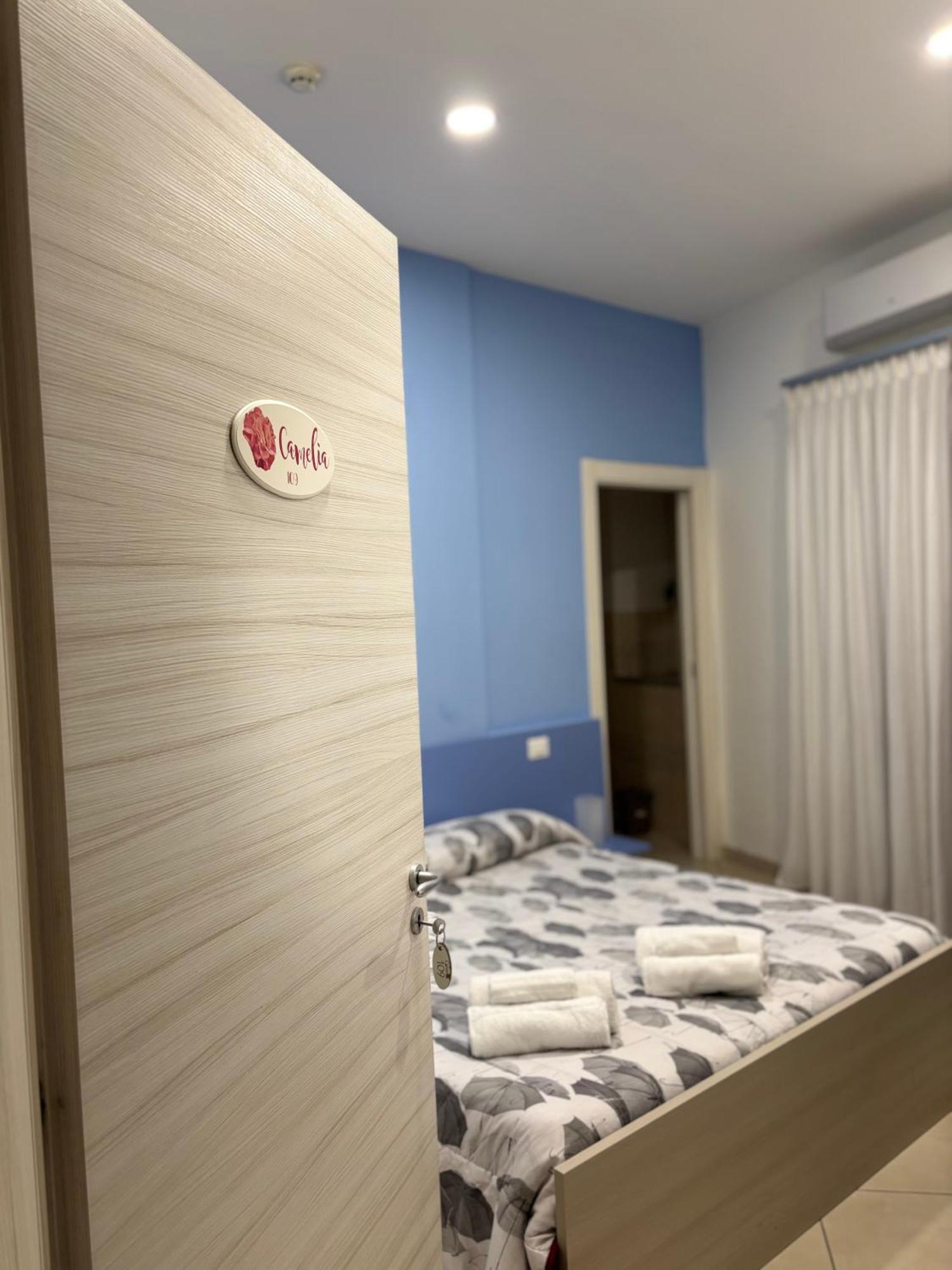 Serena Rooms Solofra Exterior photo
